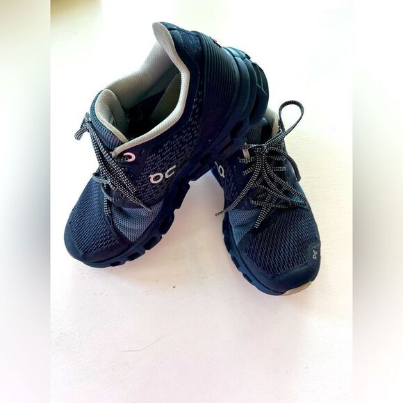 On Running  CLOUDSTRATUS Size W6 Navy Blue Athletic Shoes;GREAT CONDITION! - Picture 6 of 16